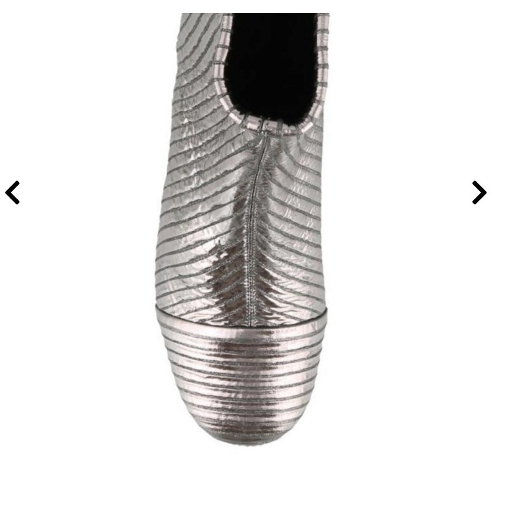Isabel Marant Ankle Boots Women Leather
Silver - Picture 4 of 13